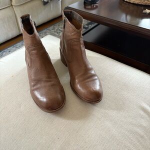 Frye Brooke Short  Zip Ankle Bootie.